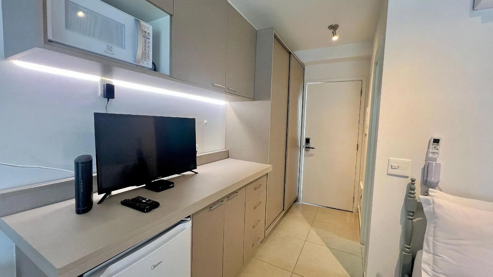 Apartment Studio Av. Ibirapuera 400 Mts Metro Sao Paulo Brazil
